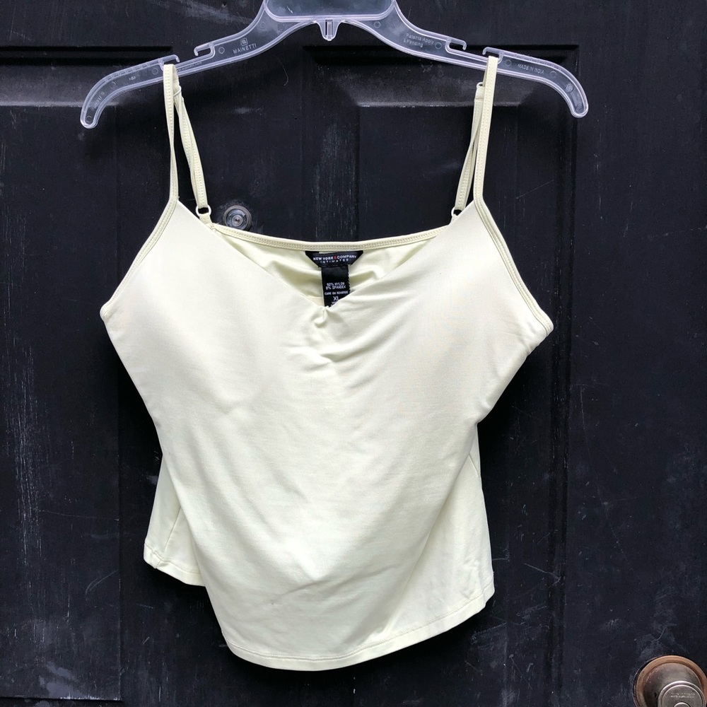 Women’s Form Fitting Cami Top